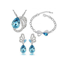 Butterfly Crystal Pendant Set - MOMOA
